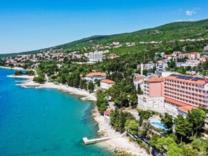 Rum nära stranden Crikvenica (S-18502-a)