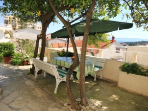Lägenhet med tre sovrum med terrass och havsutsikt Makarska (A-6767-b)