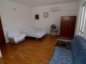 Studio lägenhet med balkong Makarska (AS-12211-c)